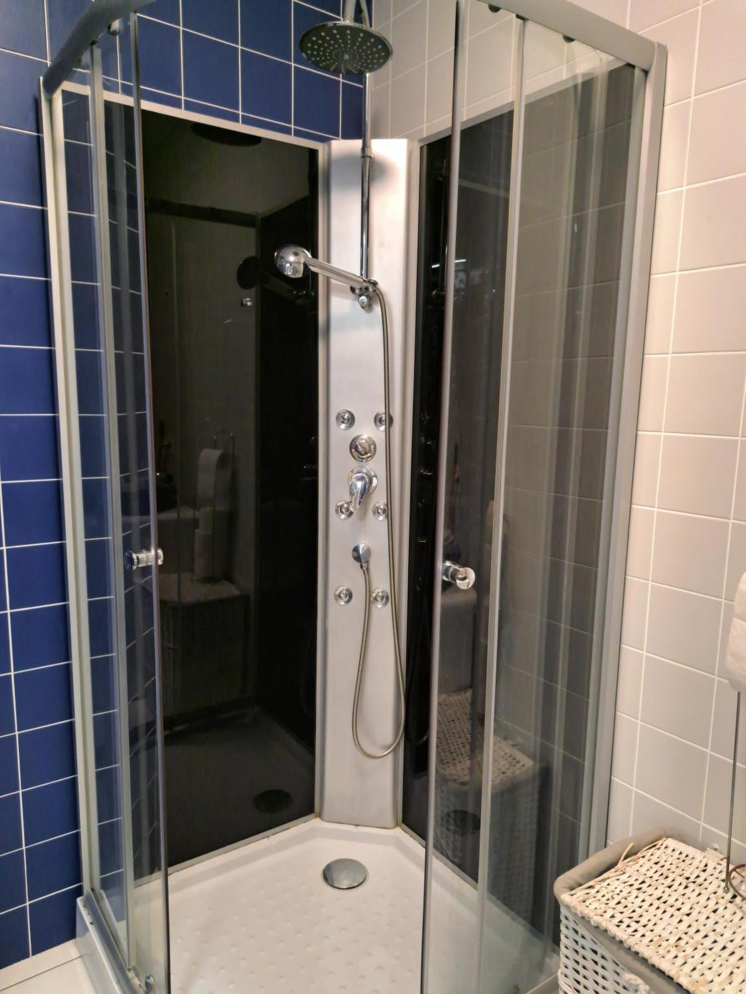 Apartament Onestilor Apartment Oradea Bagian luar foto